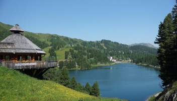 Kinderfreundlicher Natururlaub für Familien in der Seeregion