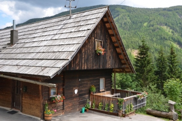 Almen und Bergwelt in Österreich erkunden