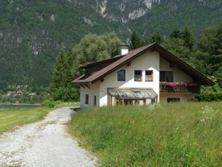 Weitblick auf die Gailtaler und Karnischen Alpen